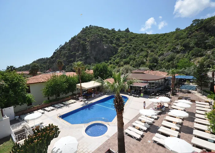 فندق ماجيستيك 3*