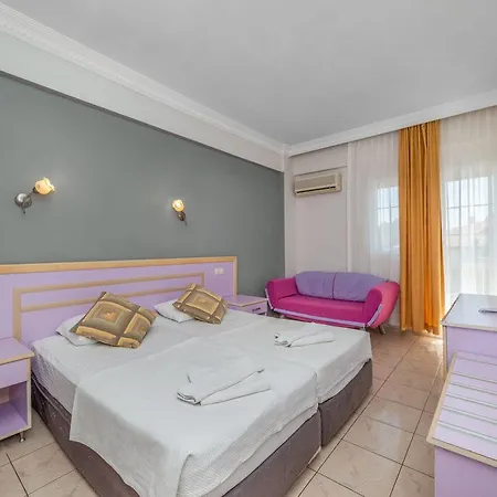 Majestic Hotel 3*