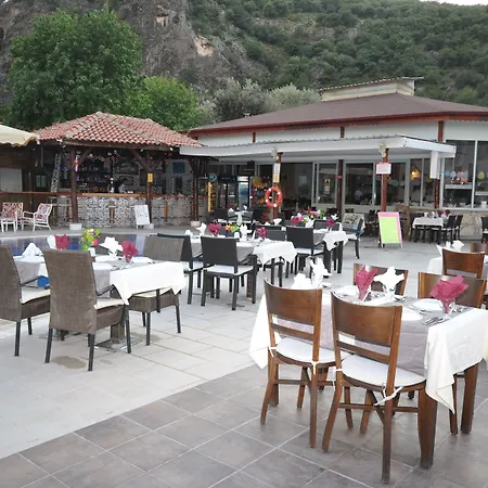 Majestic Hotel 3*
