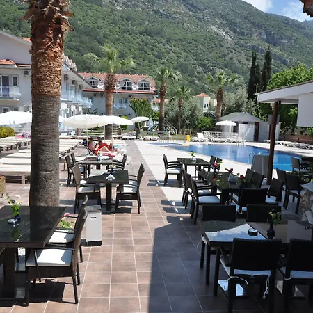 Majestic Hotel 3*