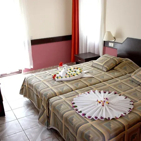 Majestic 3* Öludeniz