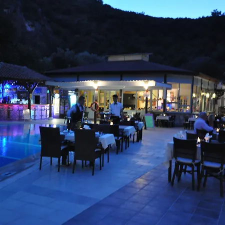 Majestic 3* Öludeniz