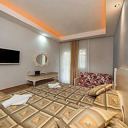 Hotel Majestic 3*