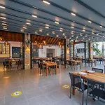 马杰斯酒店