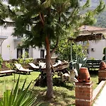 马杰斯酒店